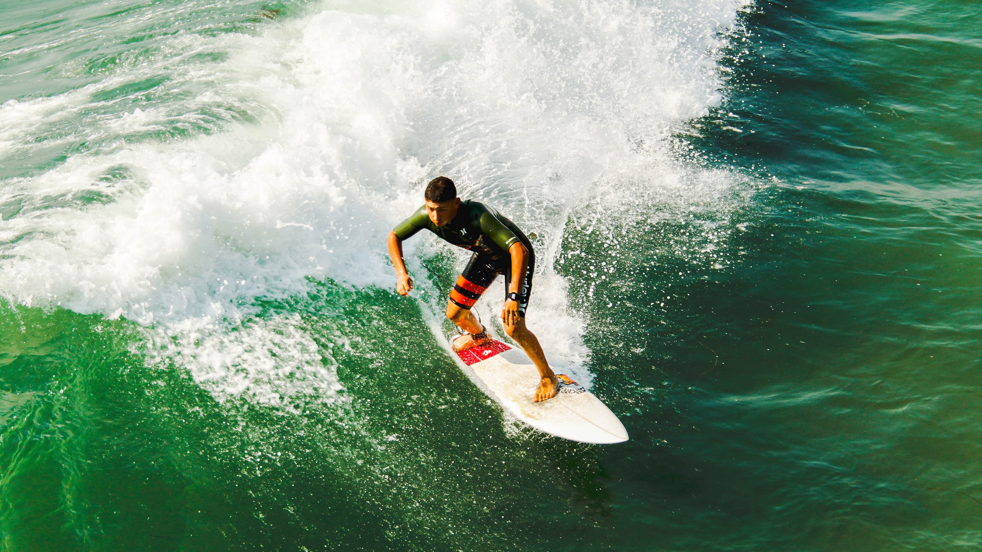 台球装备升级，比赛科技感十足，台球高科技